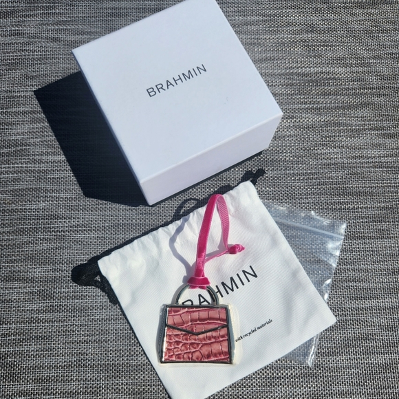 Brahmin Rene Ornament 2021 Collector's Item Sweet pea Pink Leather - Picture 4 of 5